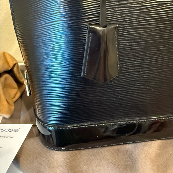 Louis Vuitton Electric Epi Alma Gm EUC black epi Leather - Picture 16 of 17